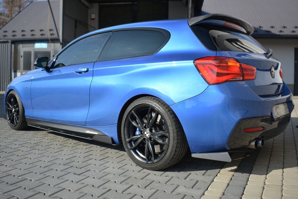 BMW Serie 1 F21 taloneras race – ImportTuner